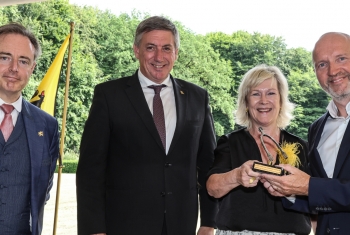 DOMINIEK VALCKE (CEO TVH) ONTVANGT PRESTIGIEUZE GULDEN SPOOR AWARD 